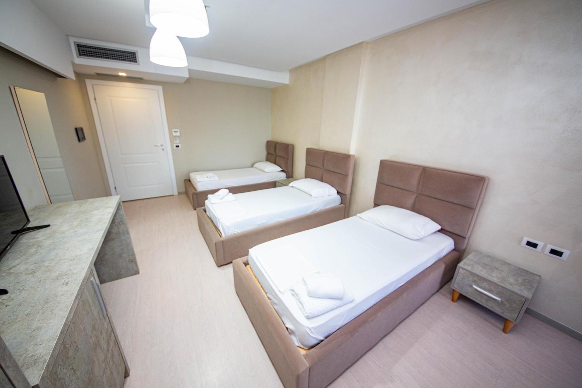 Hotel Miki Durrës Exteriér fotografie