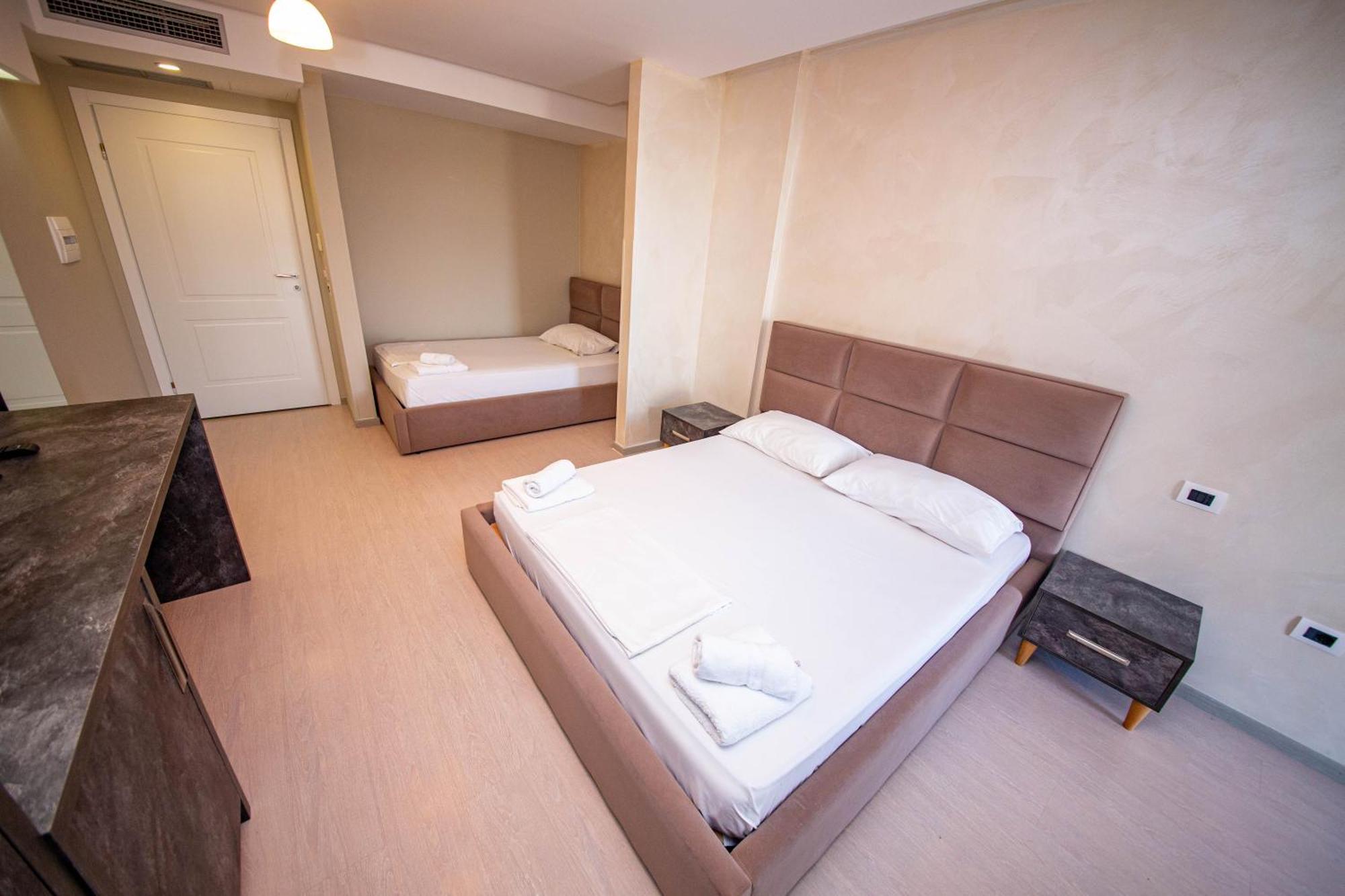 Hotel Miki Durrës Exteriér fotografie