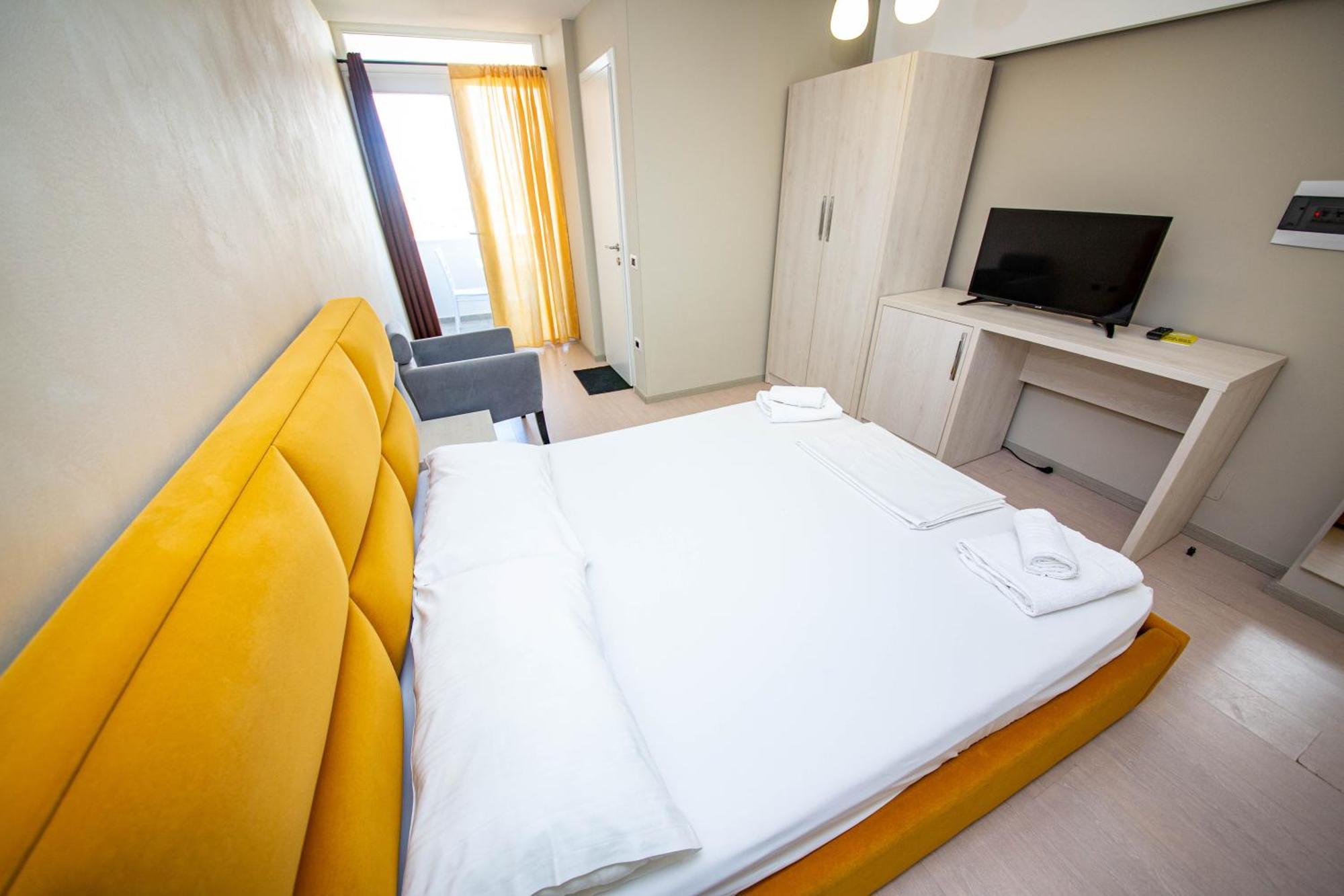 Hotel Miki Durrës Exteriér fotografie